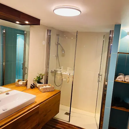 Family With Garden And Amaizing View To 3* Lugano