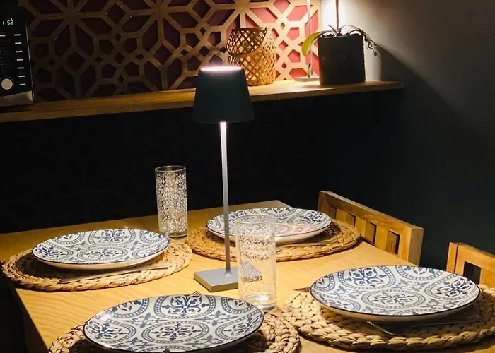 Family With Garden And Amaizing View To לוגאנו